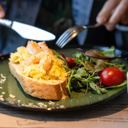 Stara Pravda Μπούκοβελ